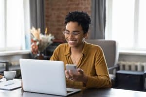 Woman using VoIP.